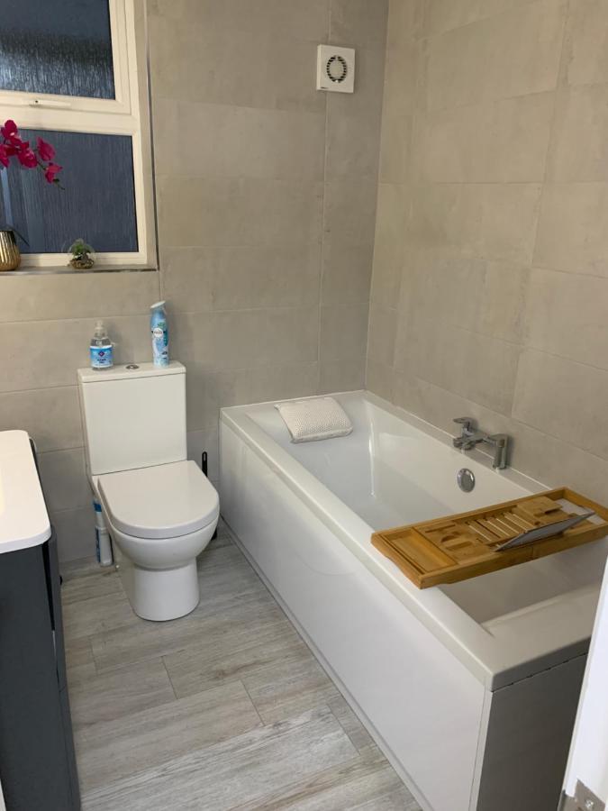 Seaview Aurora House - Central Luxury Apartment Warrenpoint Eksteriør bilde